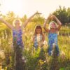 A scuola nella natura: 4 benefici dell'educare nel verde
